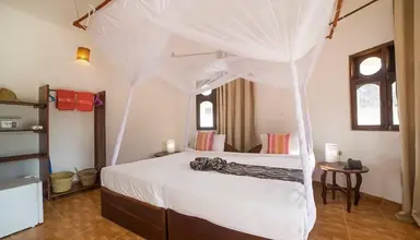 Antonio Beach Tree House Hotel & Spa