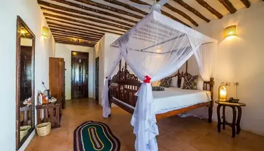 Antonio Beach Tree House Hotel & Spa
