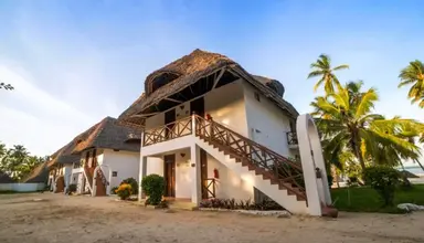 Antonio Beach Tree House Hotel & Spa