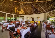 Antonio Beach Tree House Hotel & Spa