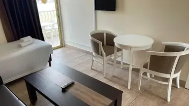 Antonis G Apartments