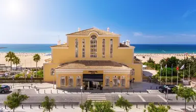 AP Oriental Beach