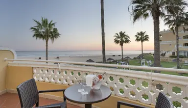 AP Oriental Beach
