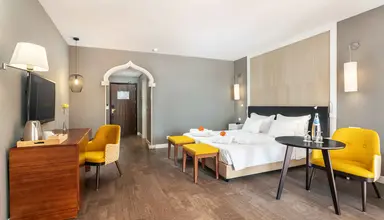 AP Oriental Beach