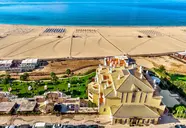AP Oriental Beach