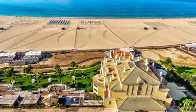AP Oriental Beach
