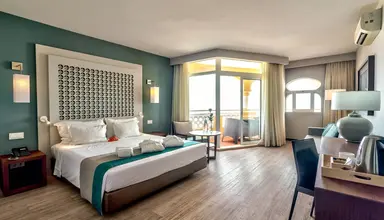 AP Oriental Beach