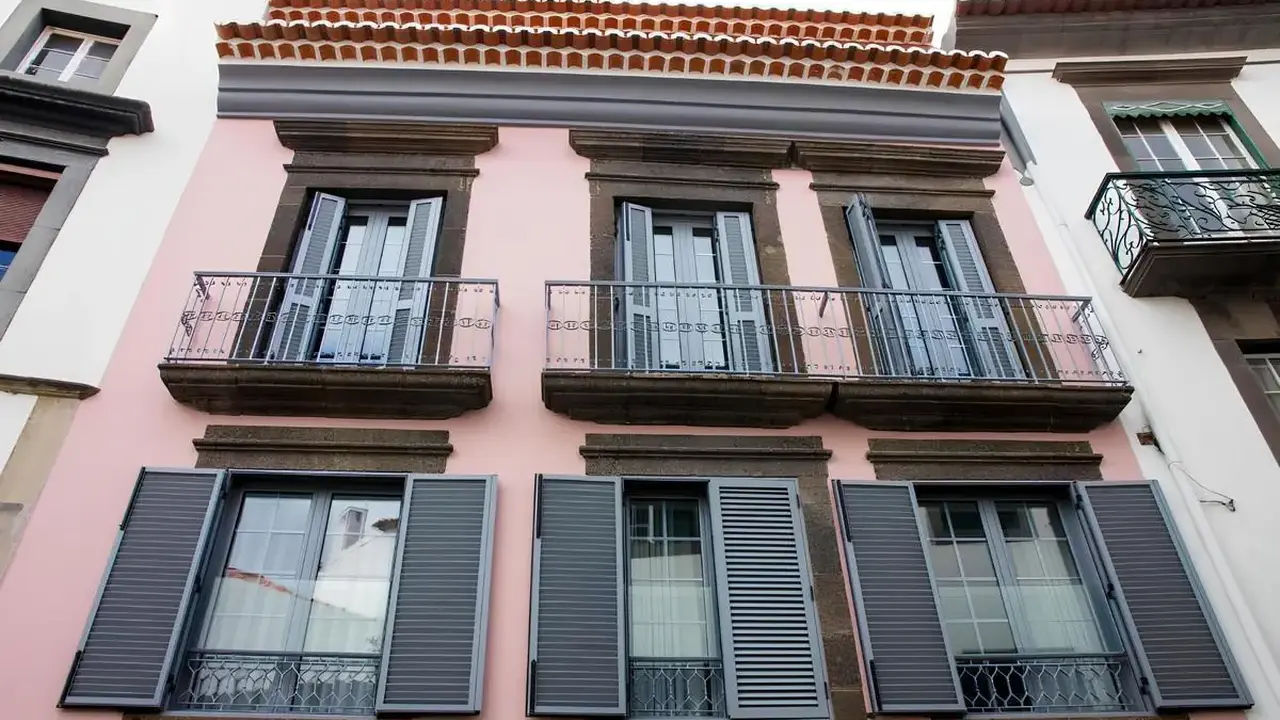 Apartamentos Funchal by Petit Hotels