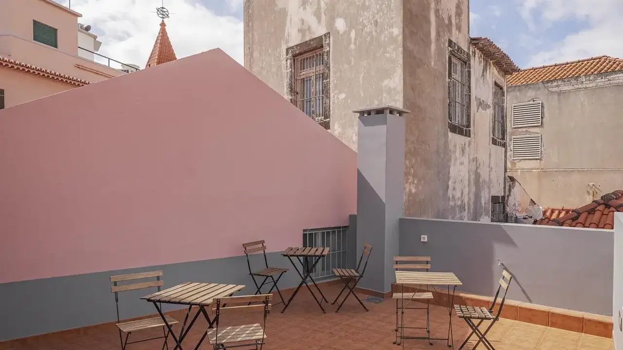 Apartamentos Funchal by Petit Hotels