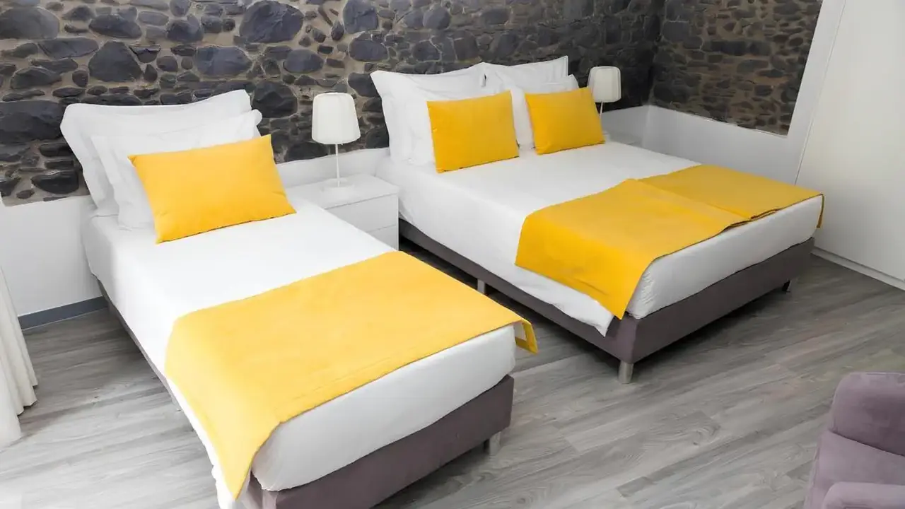 Apartamentos Funchal by Petit Hotels