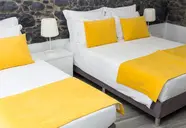 Apartamentos Funchal by Petit Hotels