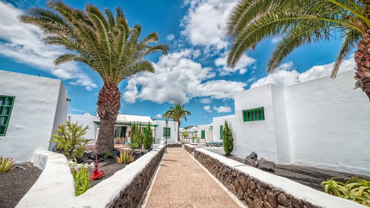 Apartamentos LIVVO Las Gaviotas
