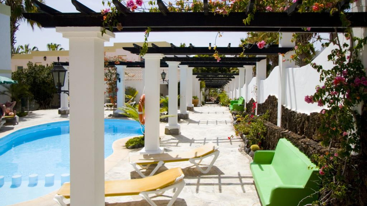 Aparthotel Esquinzo