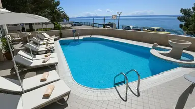 Aparthotel Milenij (Baska Voda)