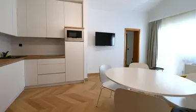 Aparthotel Milenij (Baska Voda)