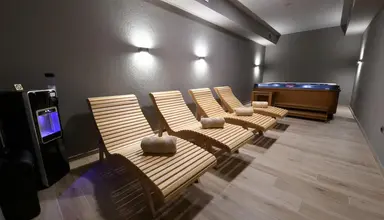 Aparthotel Milenij (Baska Voda)