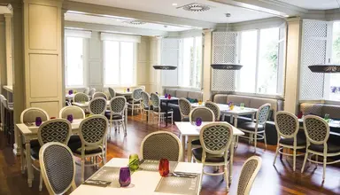 Aparthotel Monarque Sultan