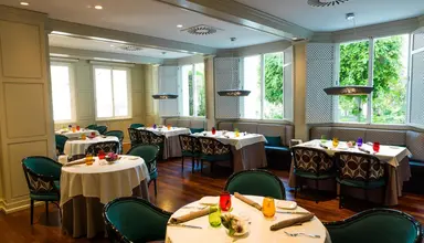 Aparthotel Monarque Sultan