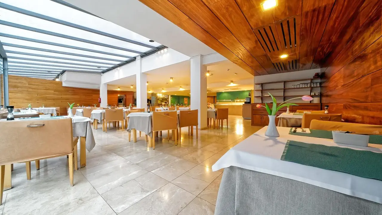 Aparthotel Morasol Suites