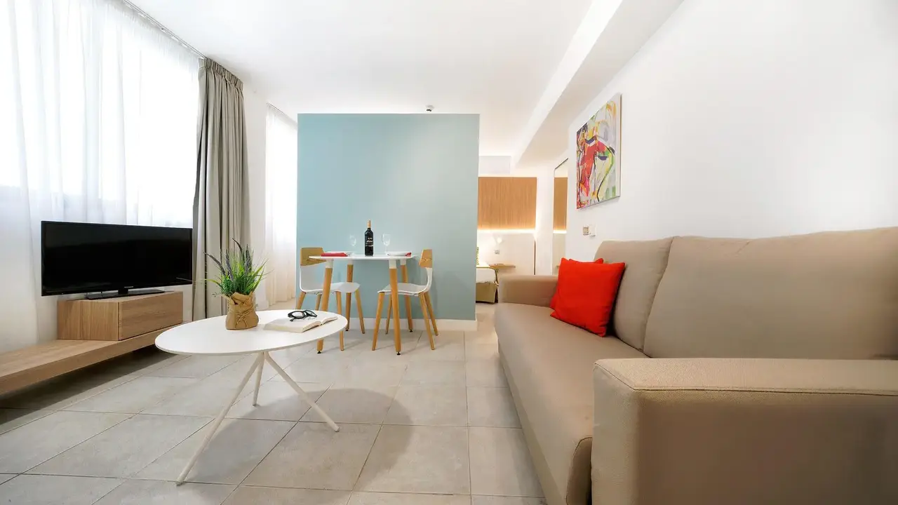 Aparthotel Morasol Suites