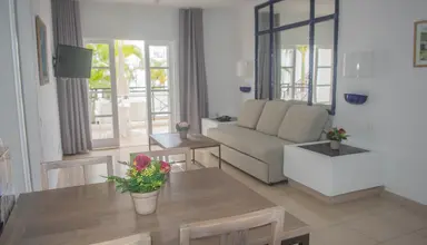 Aparthotel Parque del Sol