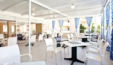 Aparthotel Playamar
