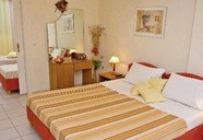 Aparthotel Theoxenia