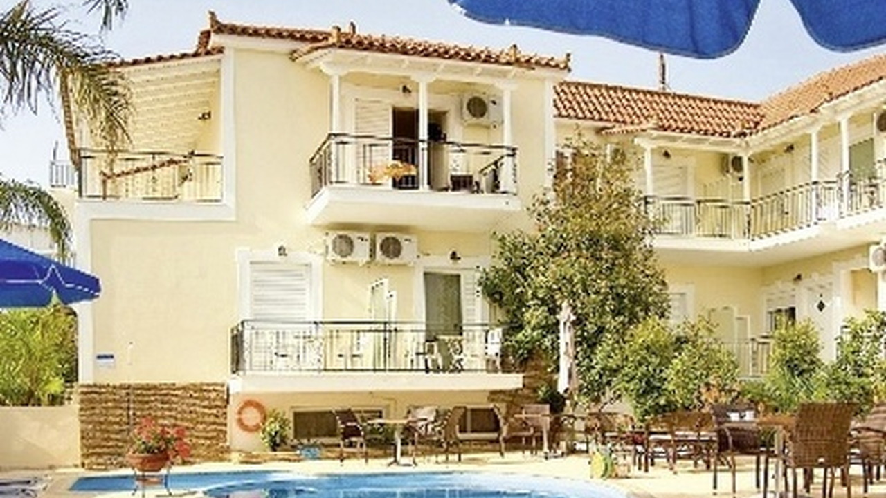 Aparthotel Theoxenia