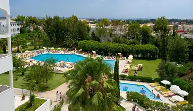 Aparthotel Vila Petra