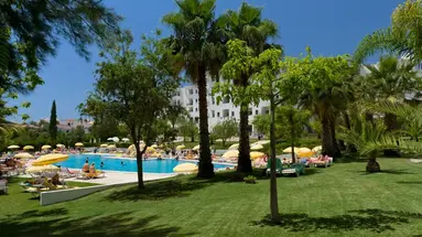 Aparthotel Vila Petra