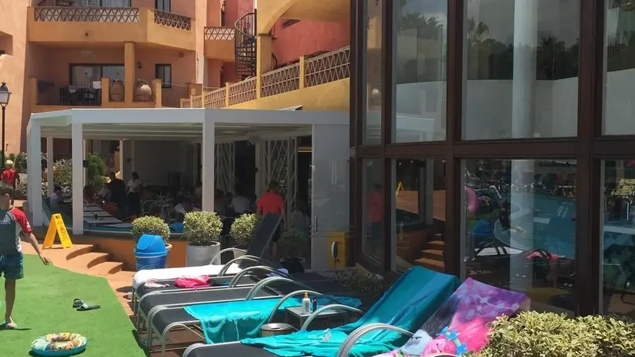 Aparthotel Villa Mandi & Siam Parque