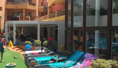 Aparthotel Villa Mandi & Siam Parque