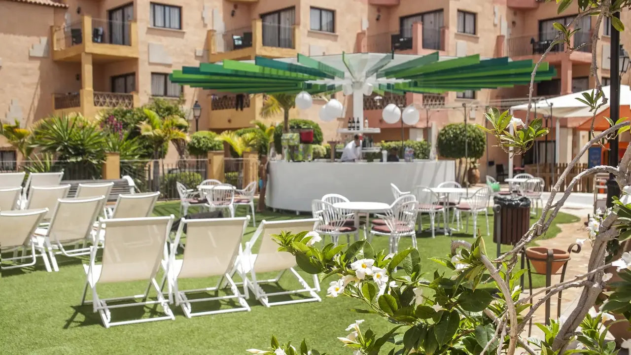 Aparthotel Villa Mandi & Siam Parque