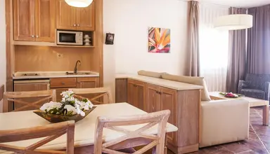 Aparthotel Villa Mandi & Siam Parque