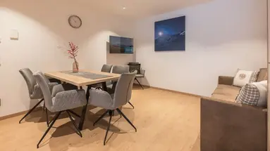Apartment Serles
