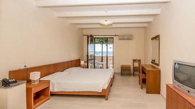 Aphrodite Beach Club - Apollo