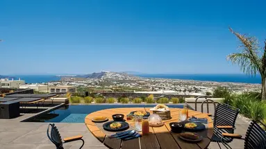 Apikia Santorini