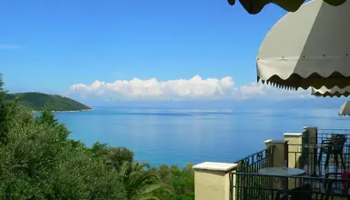 Apraos Bay