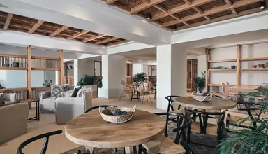 Aqua Bay Suites