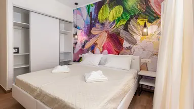 Aqua Luxury Suites