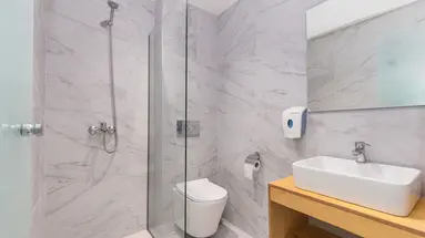 Aqua Luxury Suites