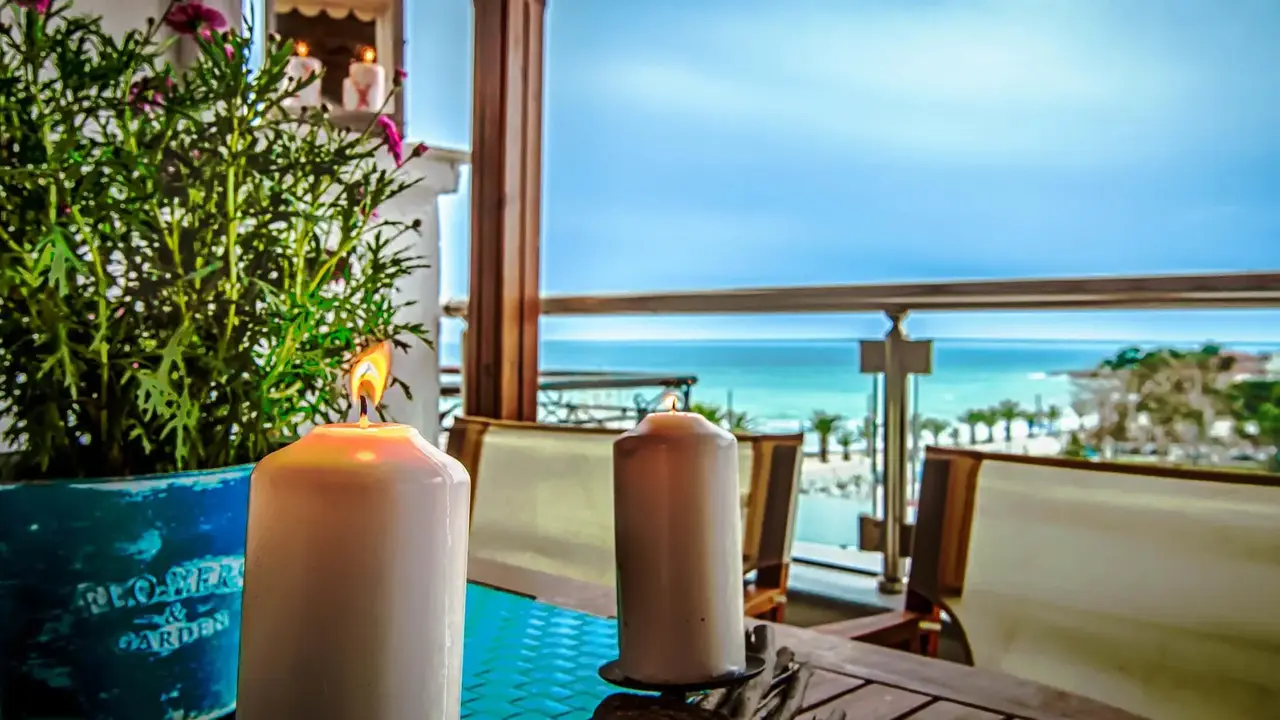 Aqua Mare Sea Side