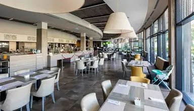 Aqua Paradise Resort