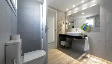 Aqua Suites
