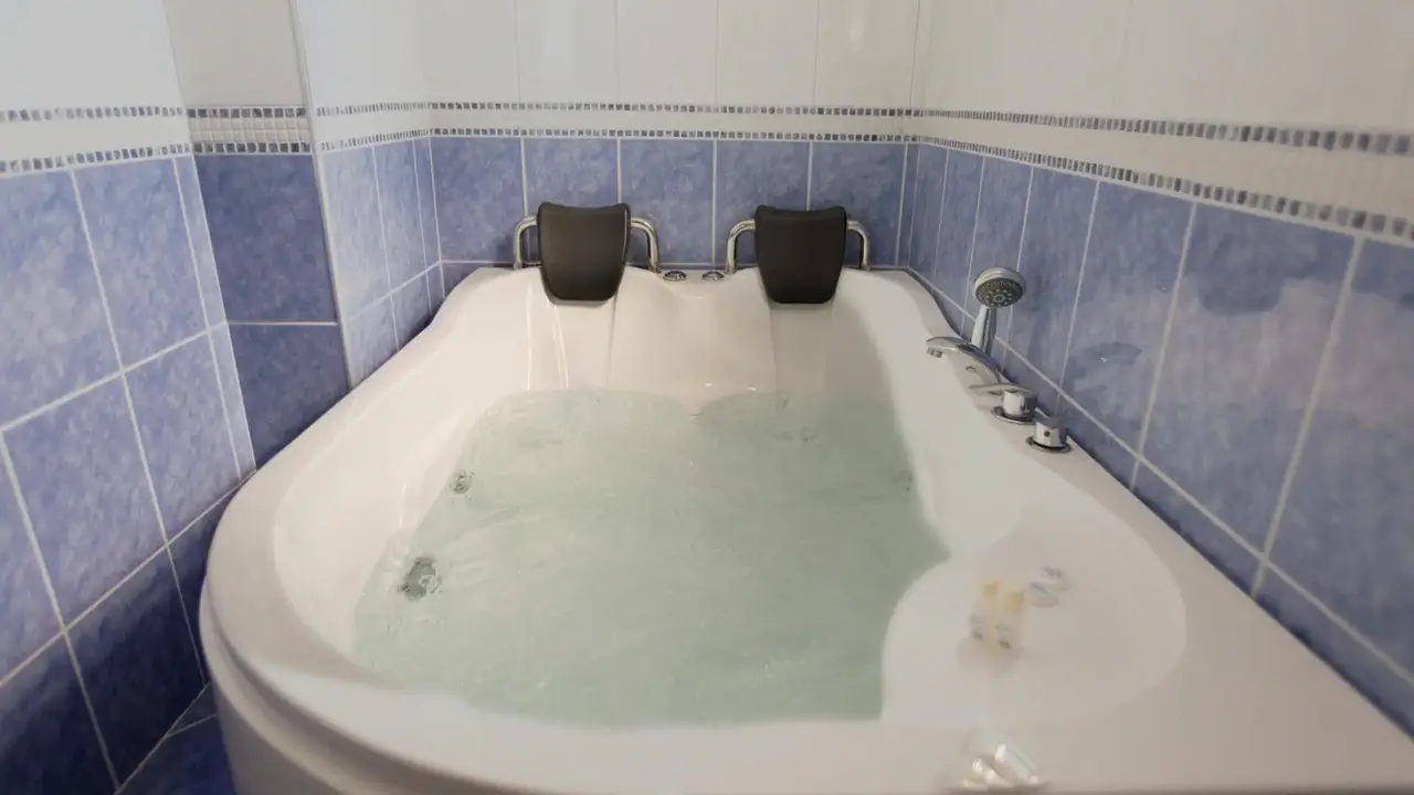 Aqualina