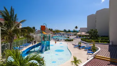 Aquamarina Beach