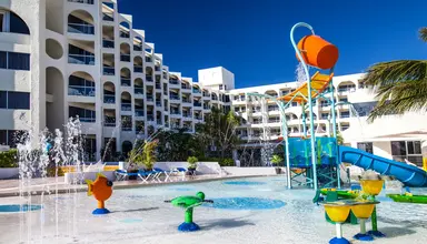 Aquamarina Beach