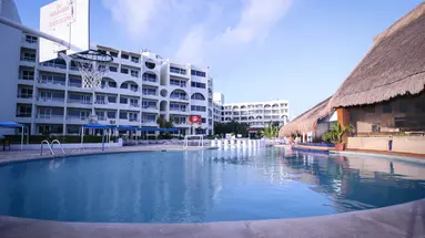 Aquamarina Beach