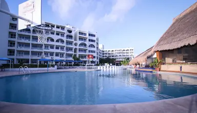 Aquamarina Beach