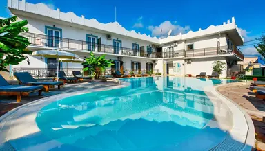 Aquarius Beach Eco Hotel